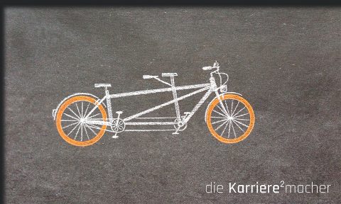 Kreidezeichnung auf Schiefertafel: Tandem